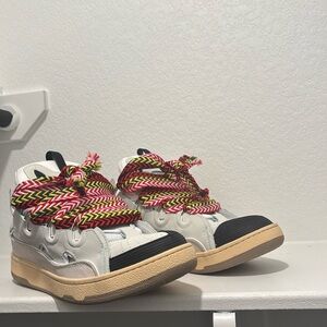 Lanvin Leather Curb , great condition